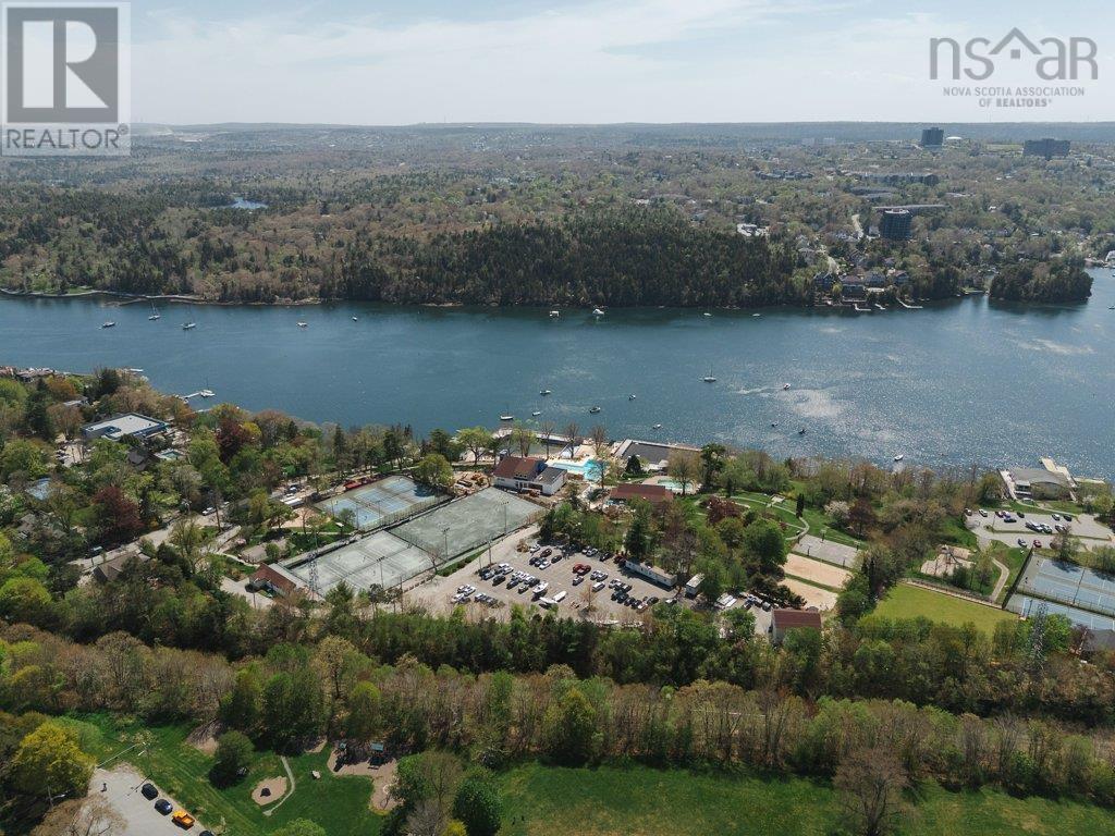 1535 Larch Street - 47