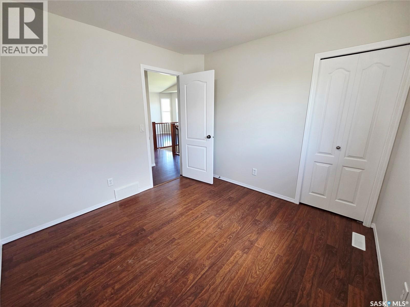 708 6TH AVENUE S — photo 10