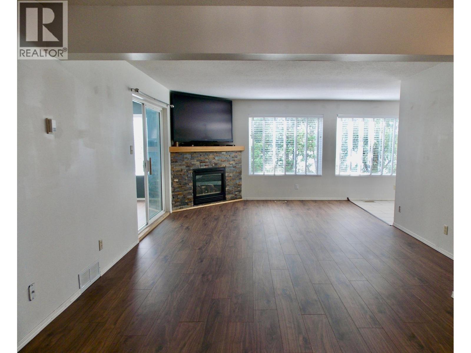 4126 MCKINLEY DRIVE - 19