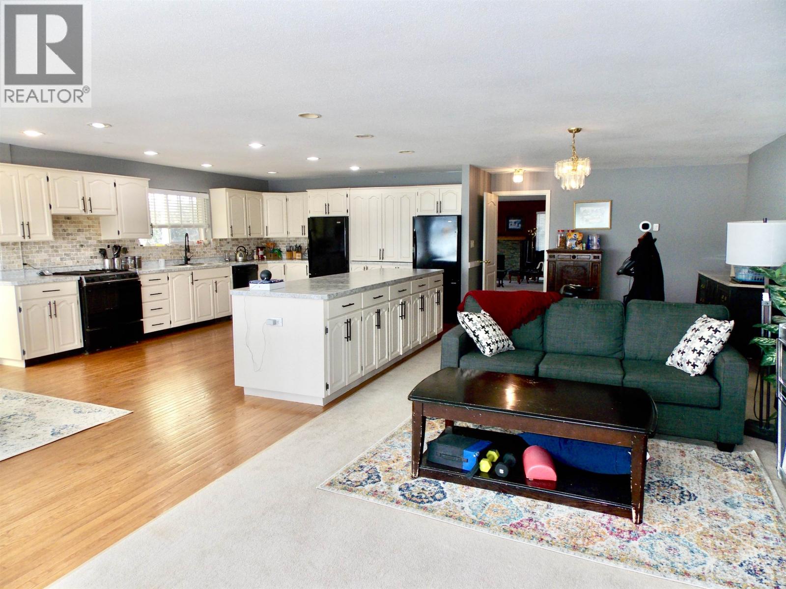 4126 MCKINLEY DRIVE - 9