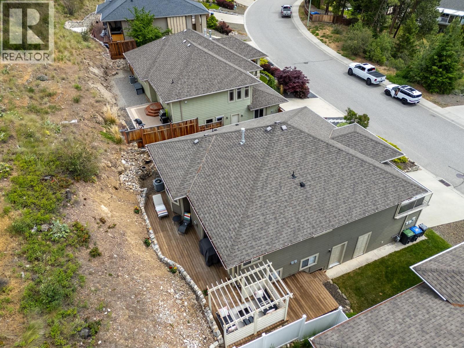  2042 Moonbeam Close, West Kelowna