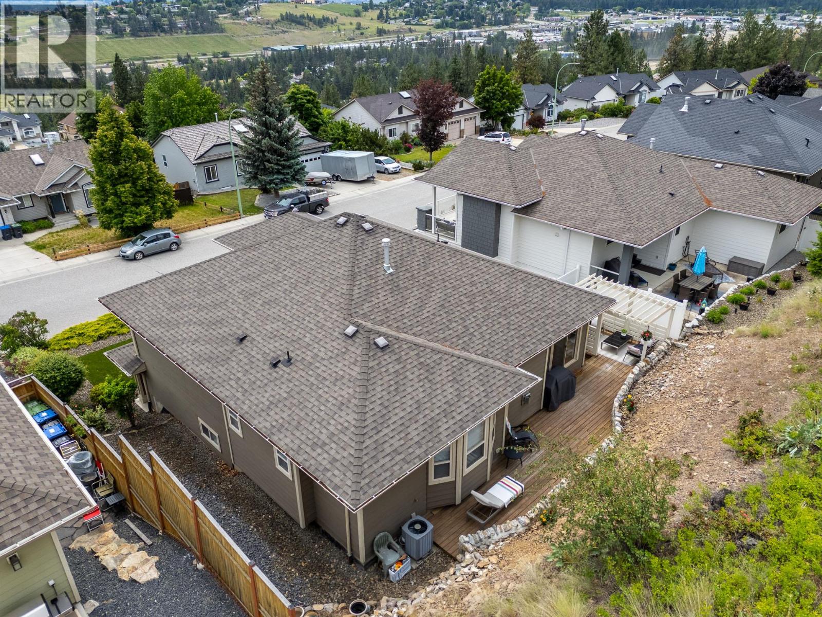  2042 Moonbeam Close, West Kelowna