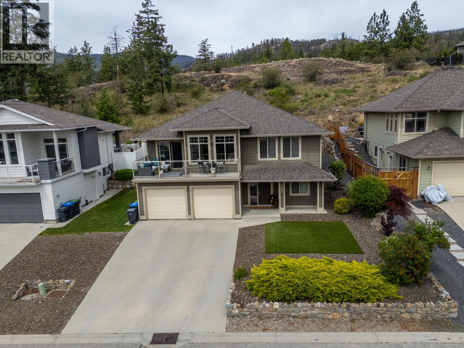  2042 Moonbeam Close, West Kelowna