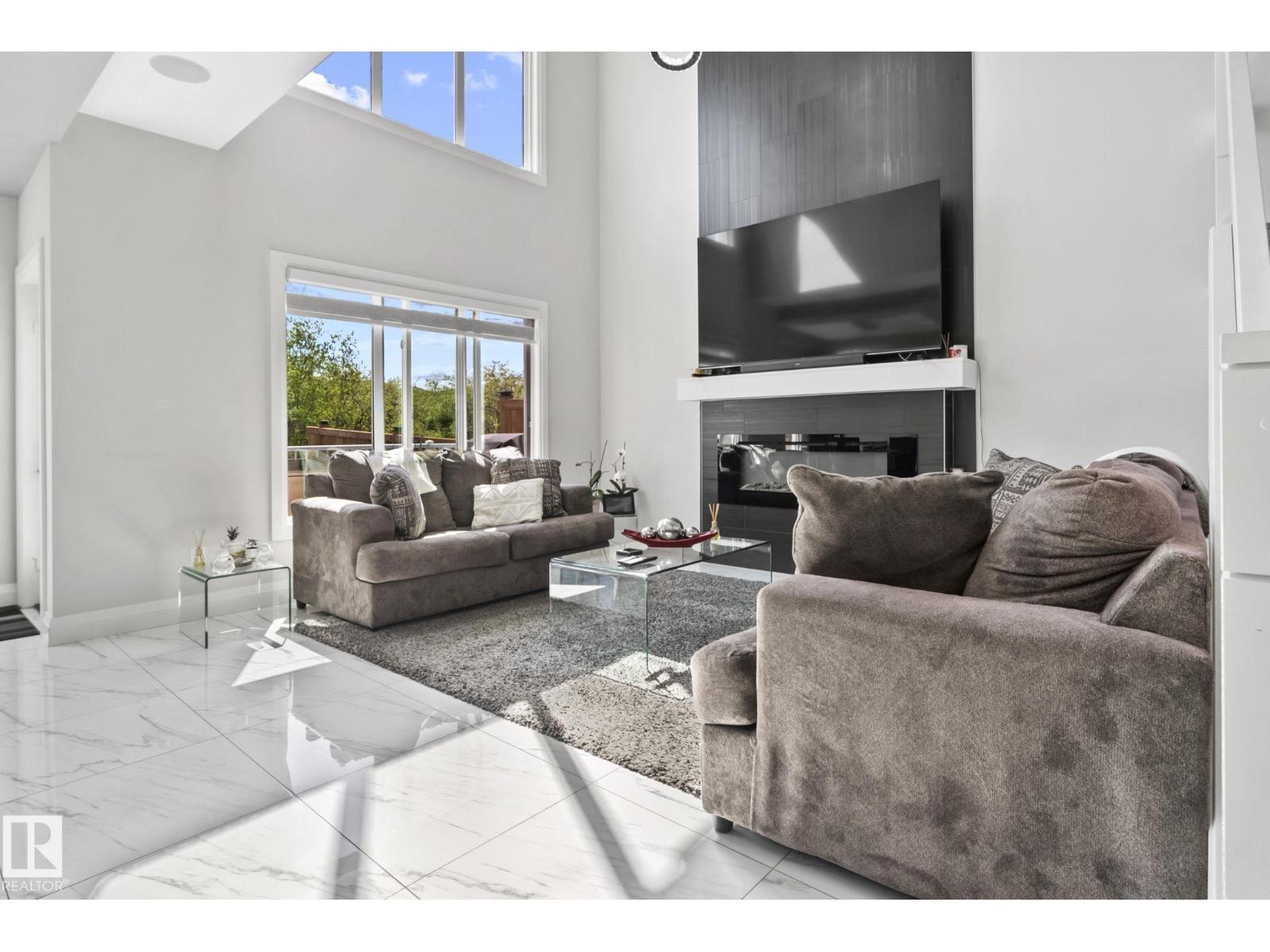 6423 175 AV NW — photo 10