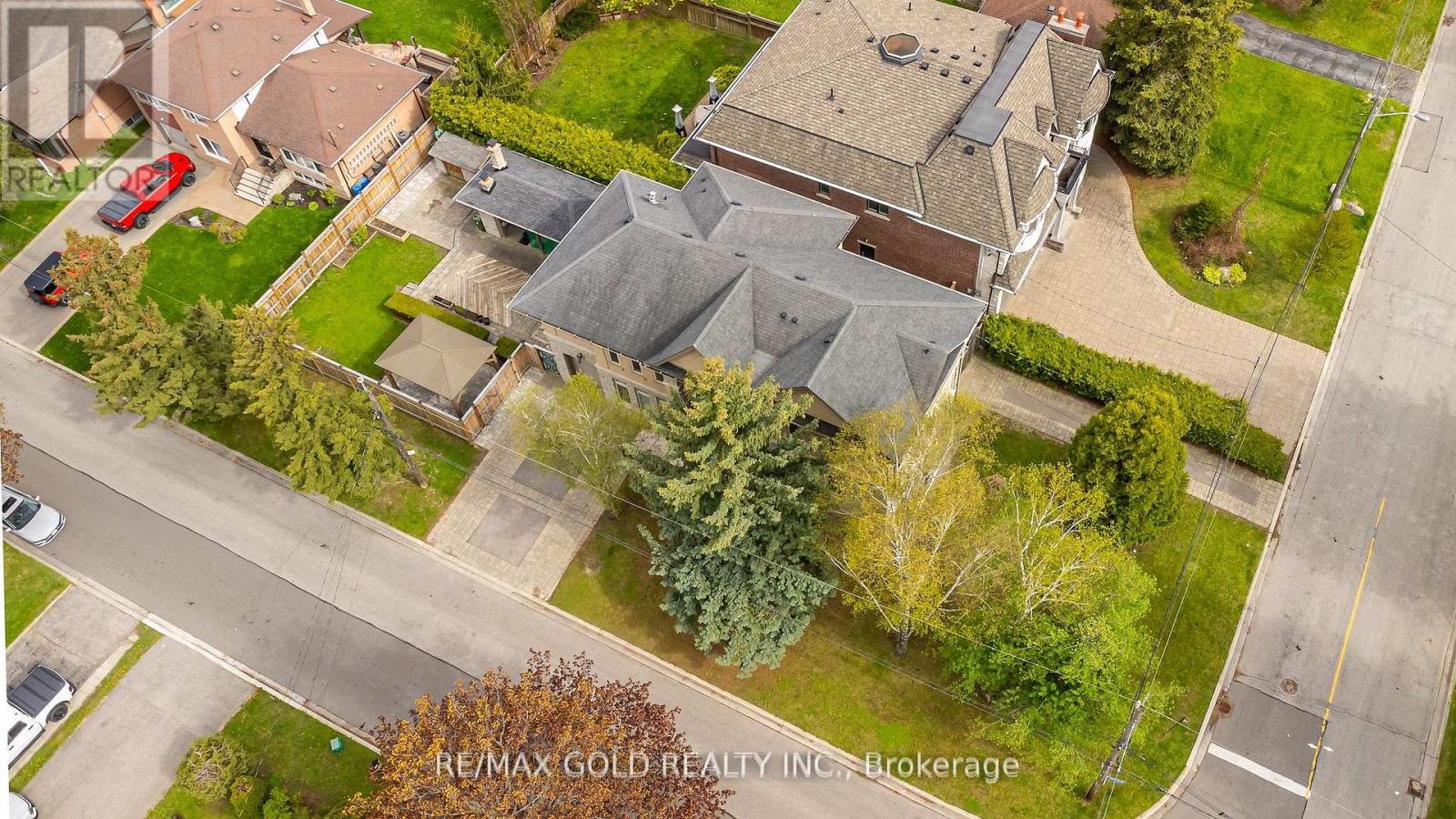 1 LISSOM CRESCENT - 46