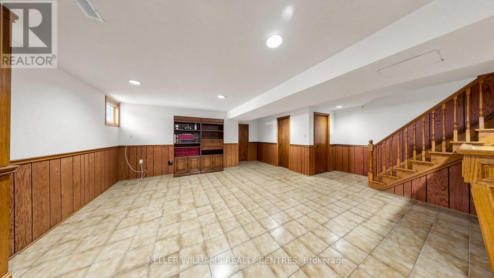 30 CLUBHOUSE COURT - 29