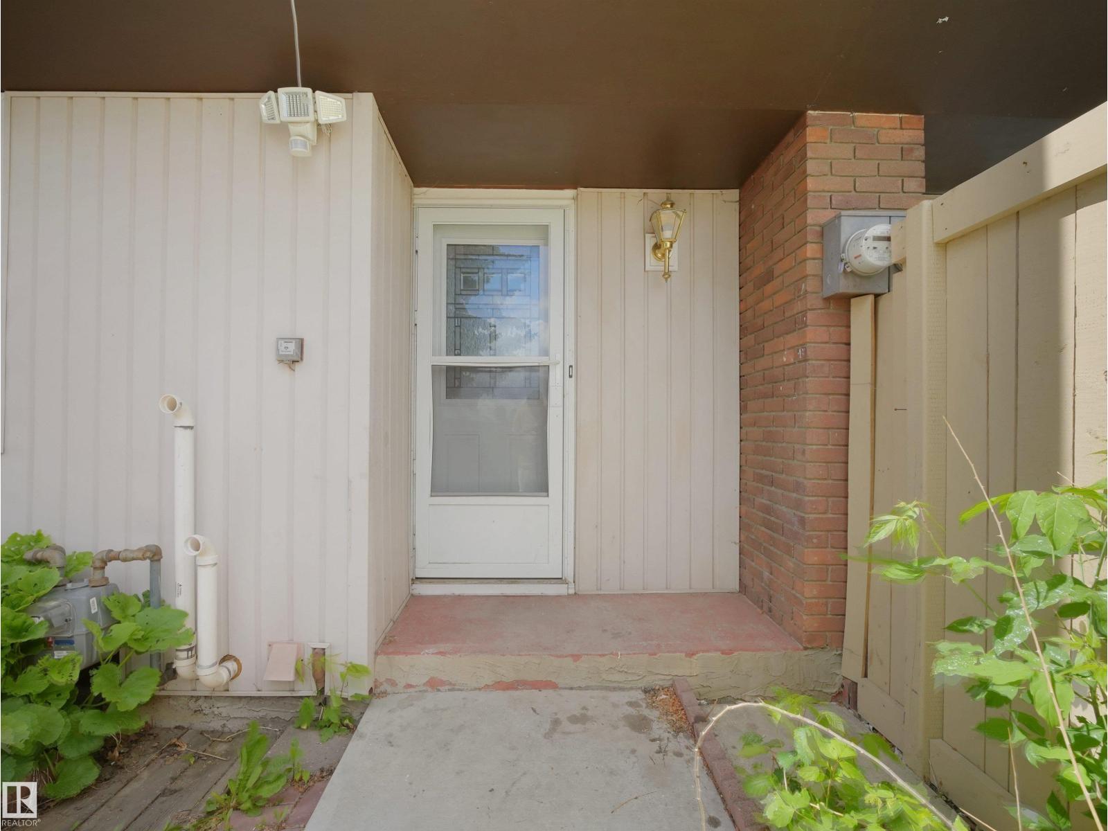 #4 14110 80 ST NW - photo 2