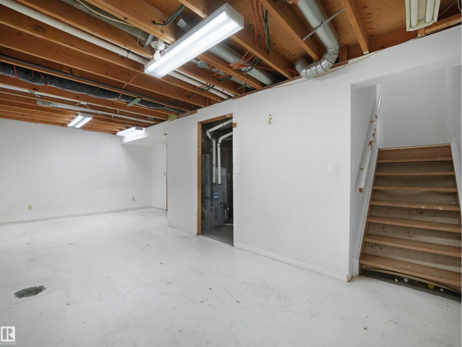 #4 14110 80 ST NW — photo 24