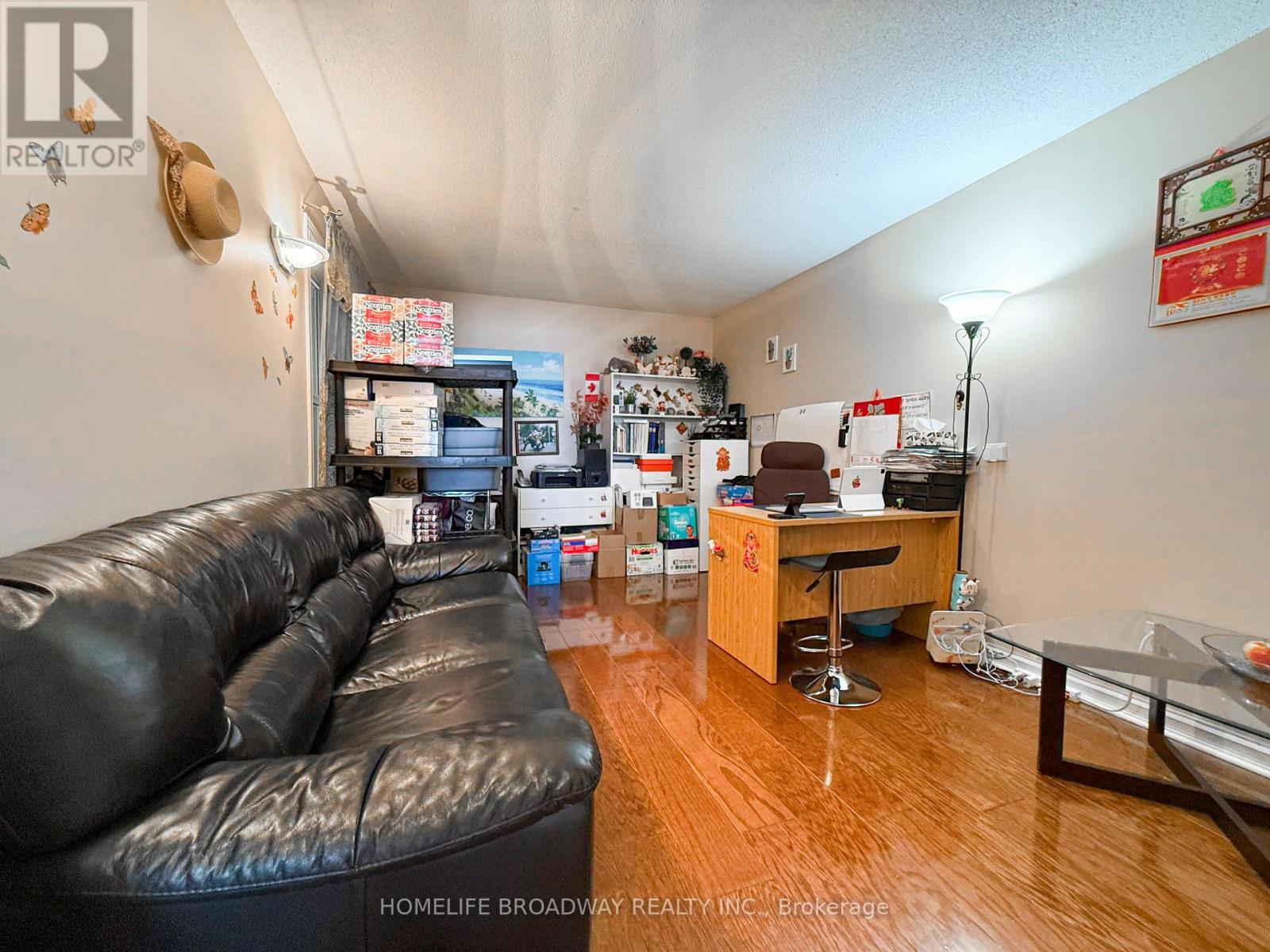 90 CHAPMAN DRIVE - 18
