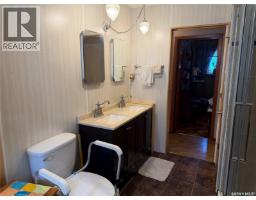 205 Pipestone Avenue, Wawota, SK S0G5A0 Photo 13