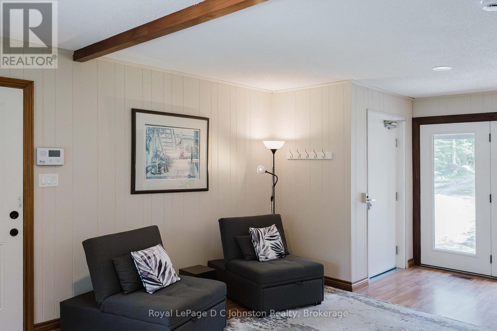 471 ECKFORD AVENUE - 13