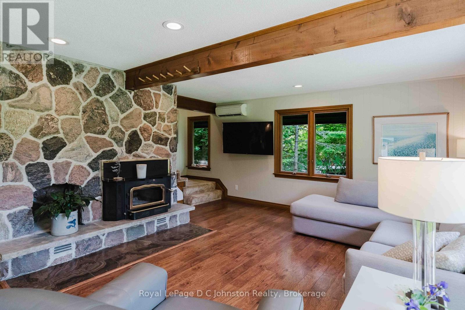 471 ECKFORD AVENUE - 22