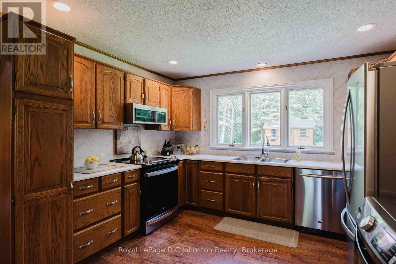 471 ECKFORD AVENUE - 30