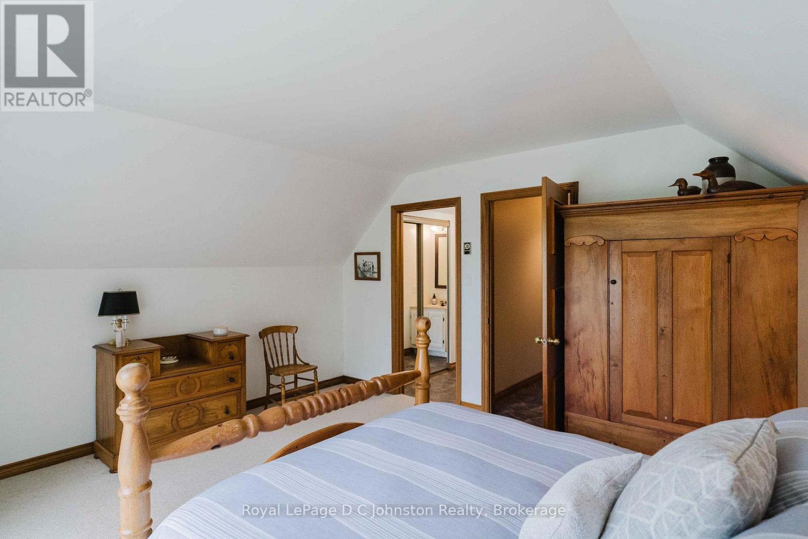 471 ECKFORD AVENUE - 32