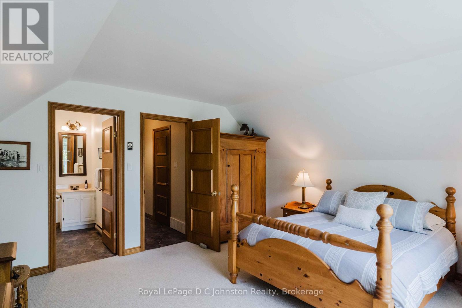 471 ECKFORD AVENUE - 33