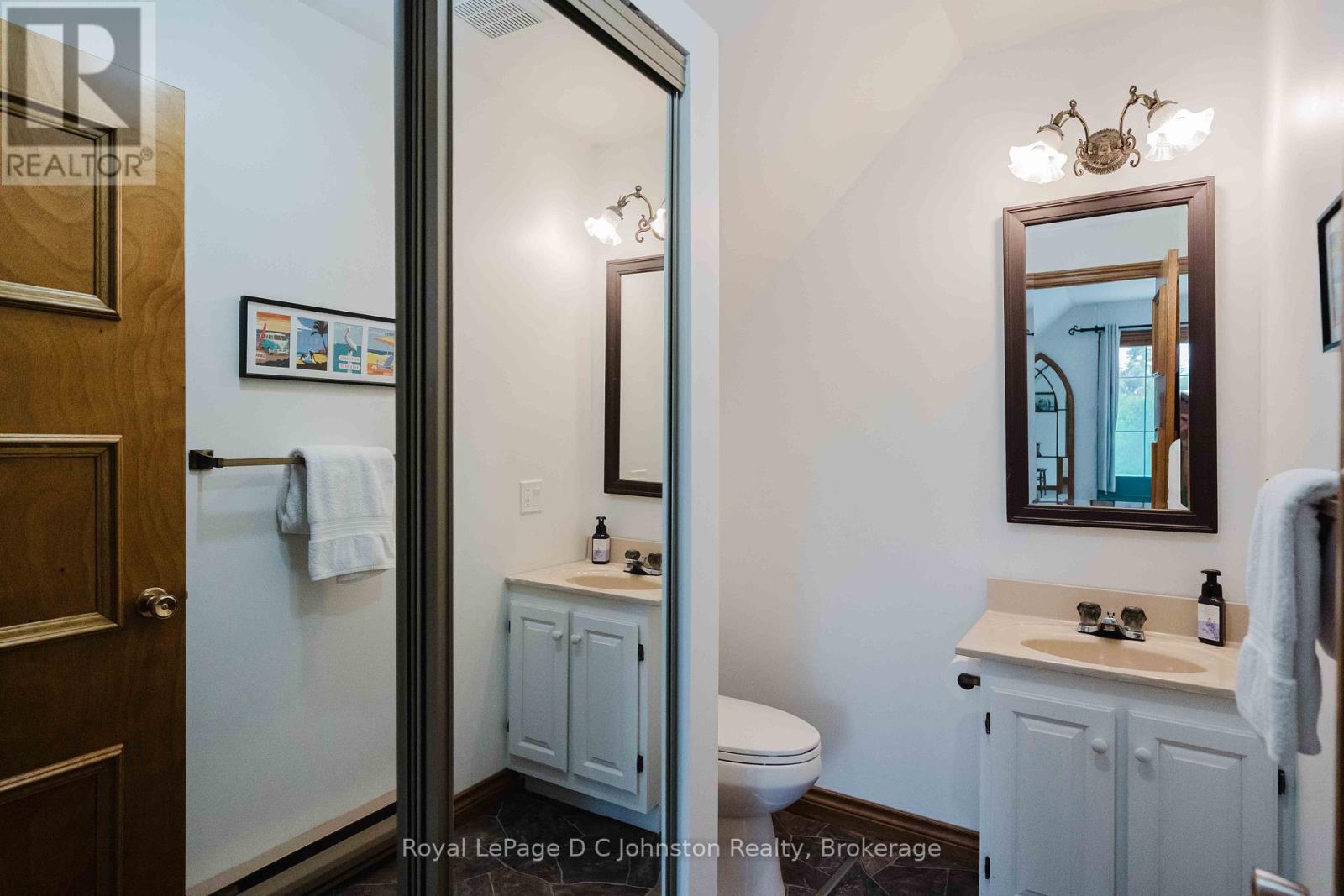 471 ECKFORD AVENUE - 34
