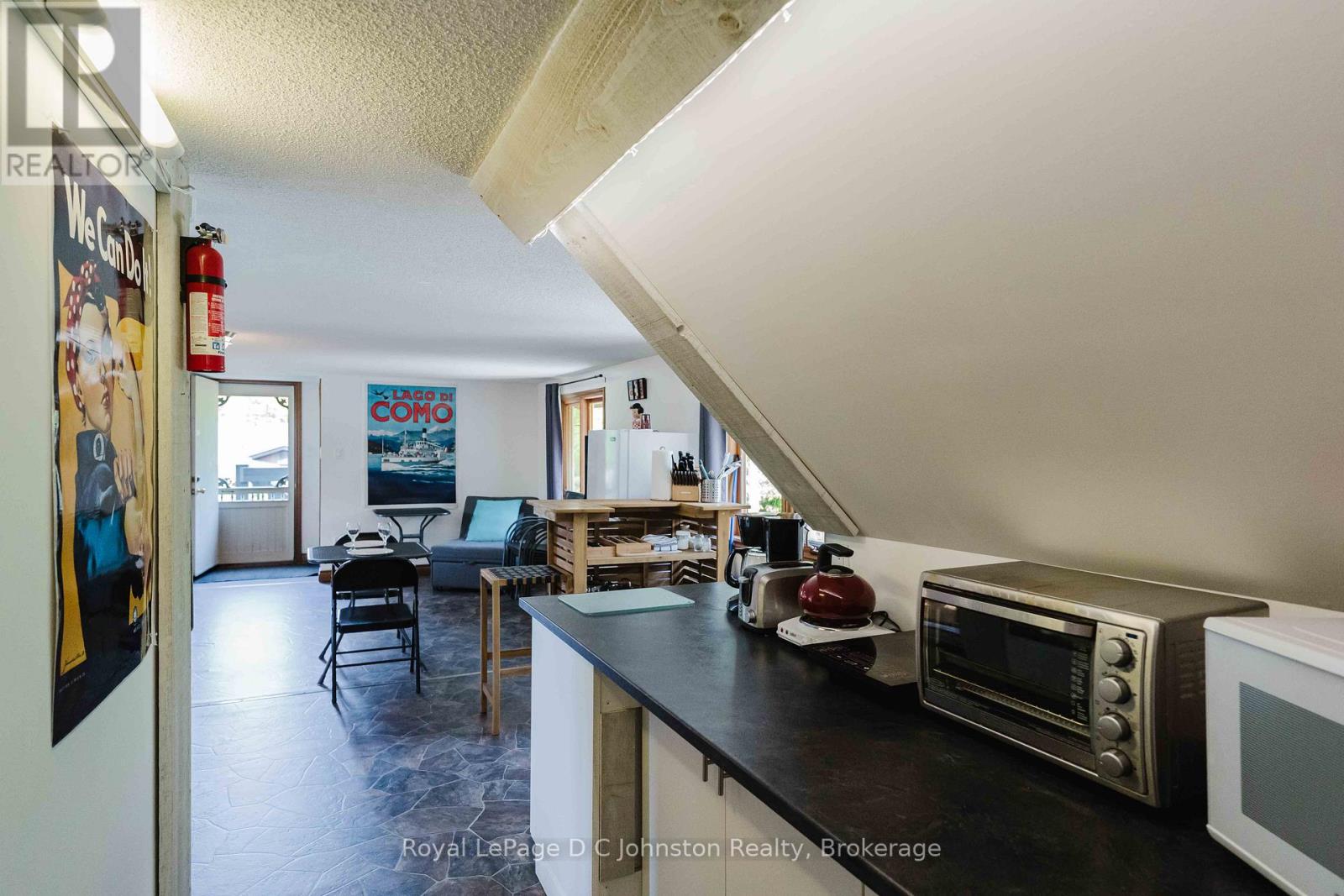 471 ECKFORD AVENUE - 43