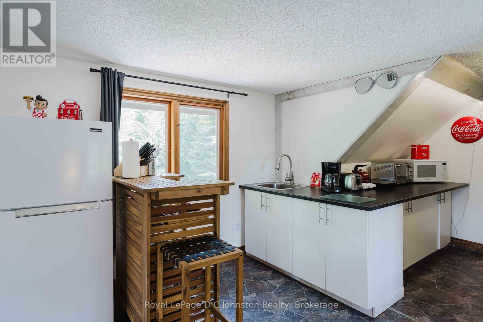 471 ECKFORD AVENUE - 45