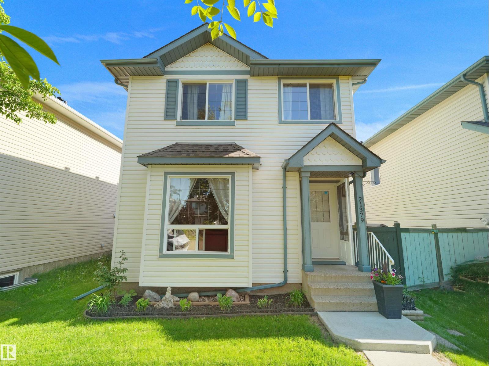 21379 89 AV NW - 1