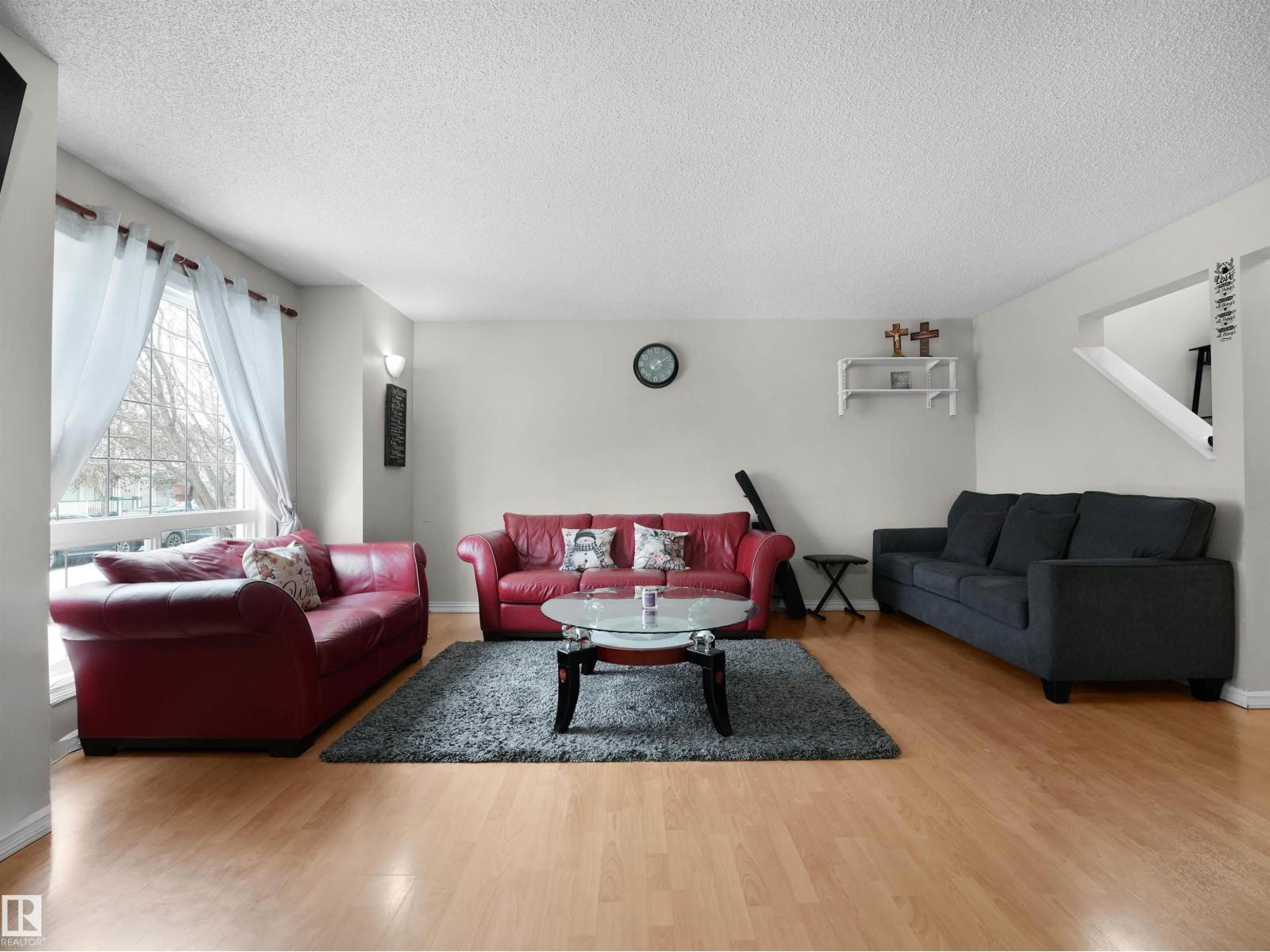21379 89 AV NW - 4