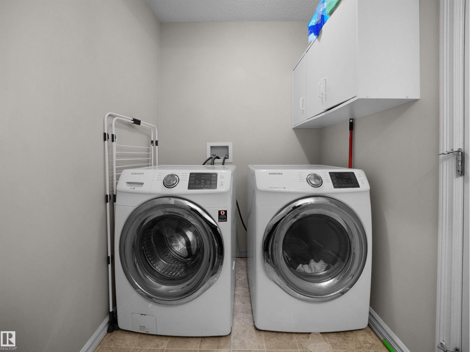 21379 89 AV NW - 9