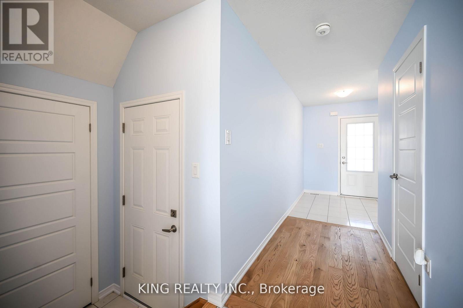 27 COOKE AVENUE - 4