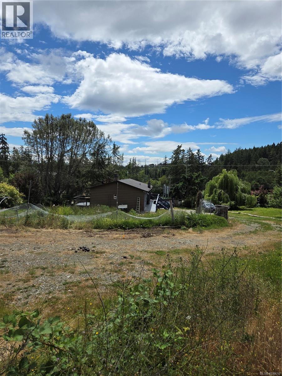 1824 Swartz Bay Rd - 10