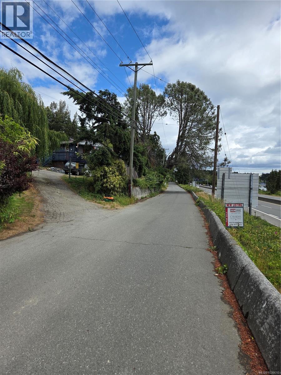 1824 Swartz Bay Rd - 9