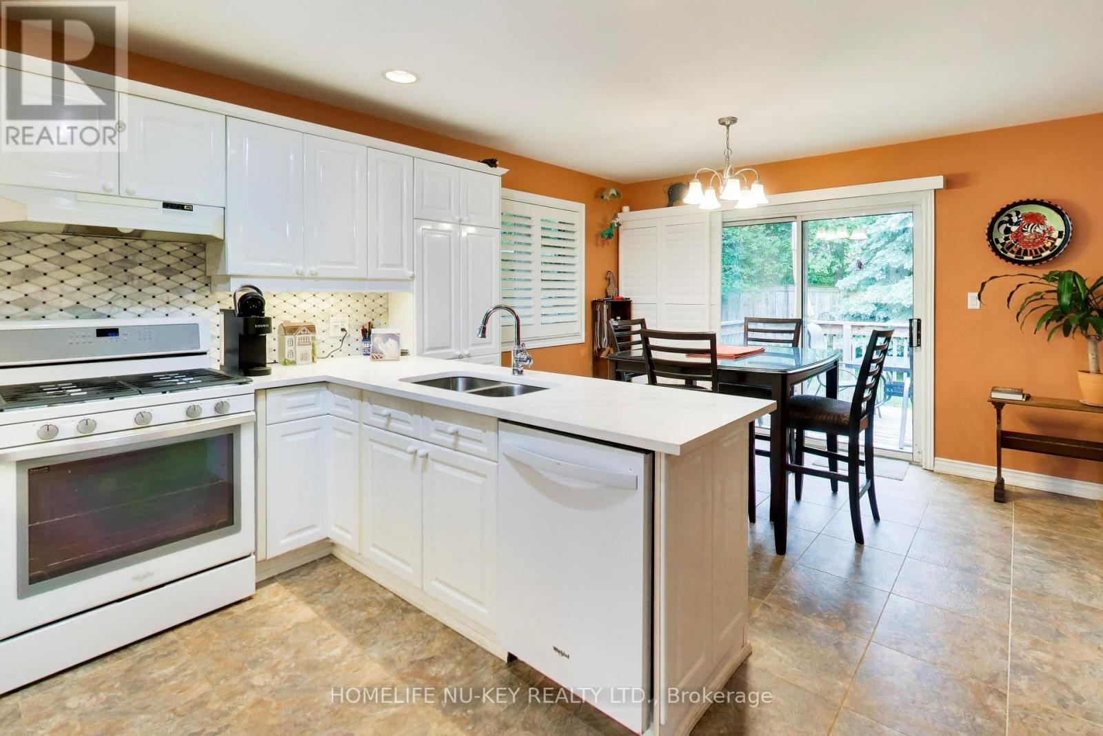 78 BROWN WOOD DRIVE - 13