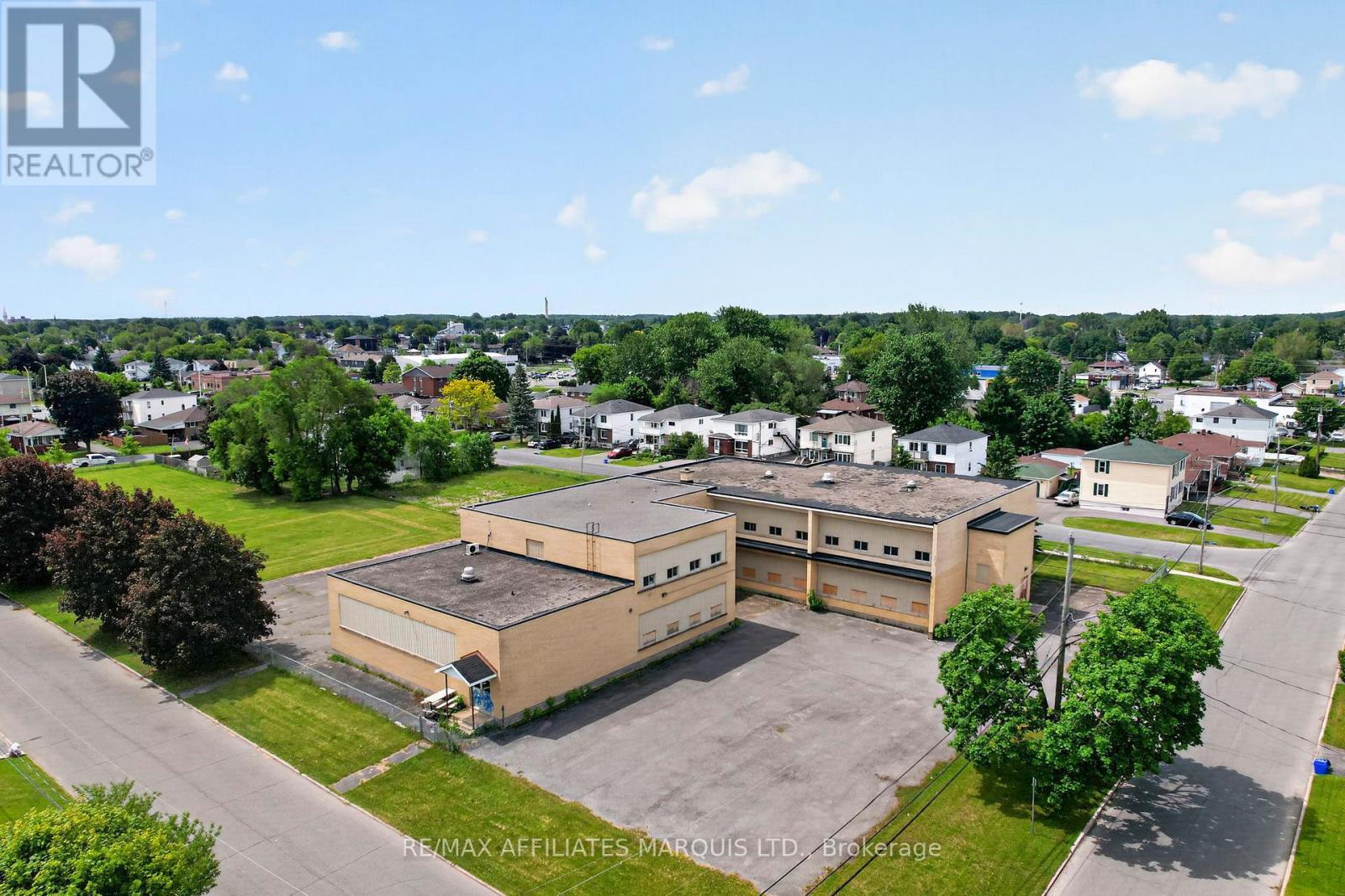 1335 RENEAL STREET - 22
