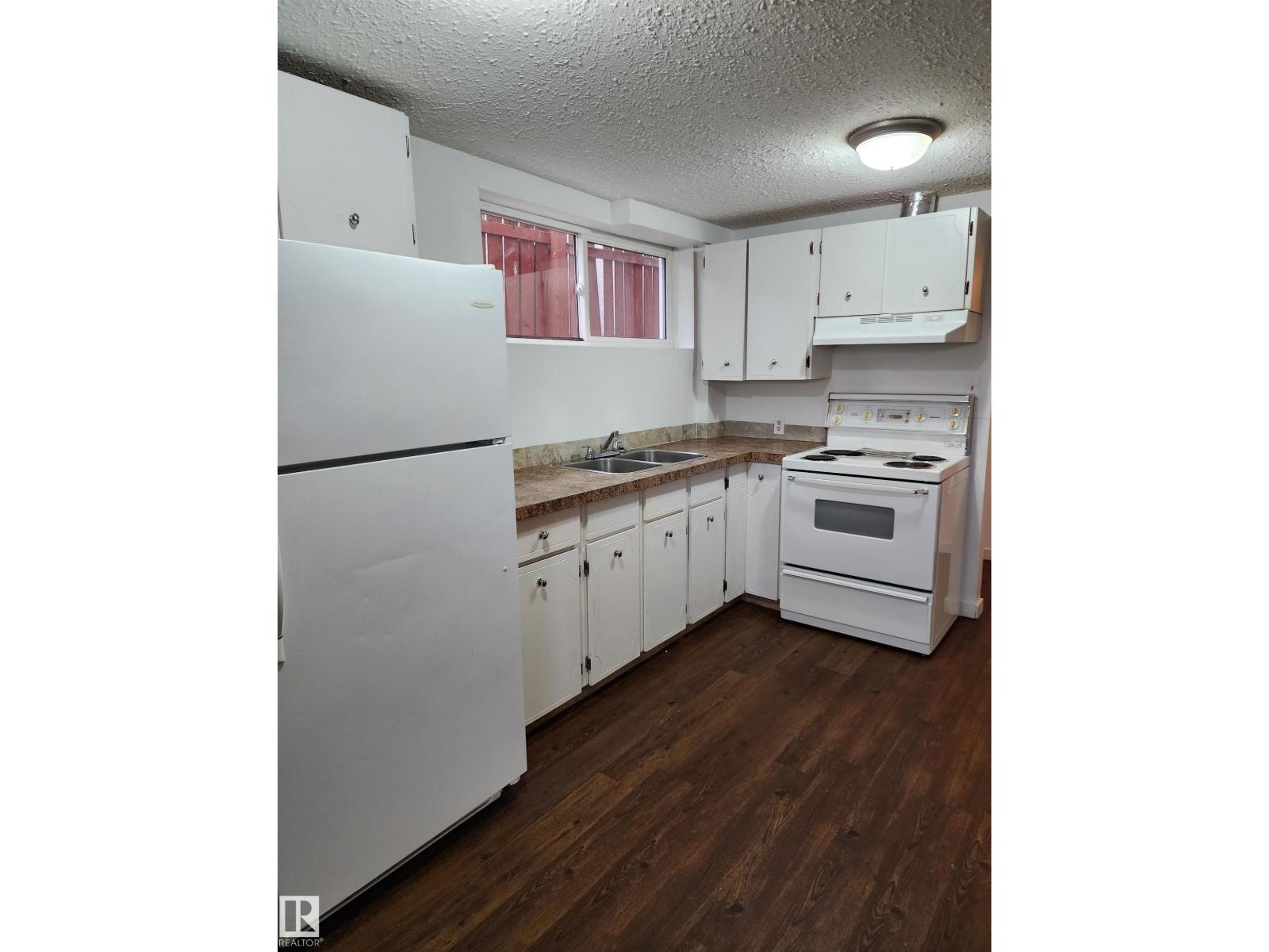 10219A 155 ST NW - 15