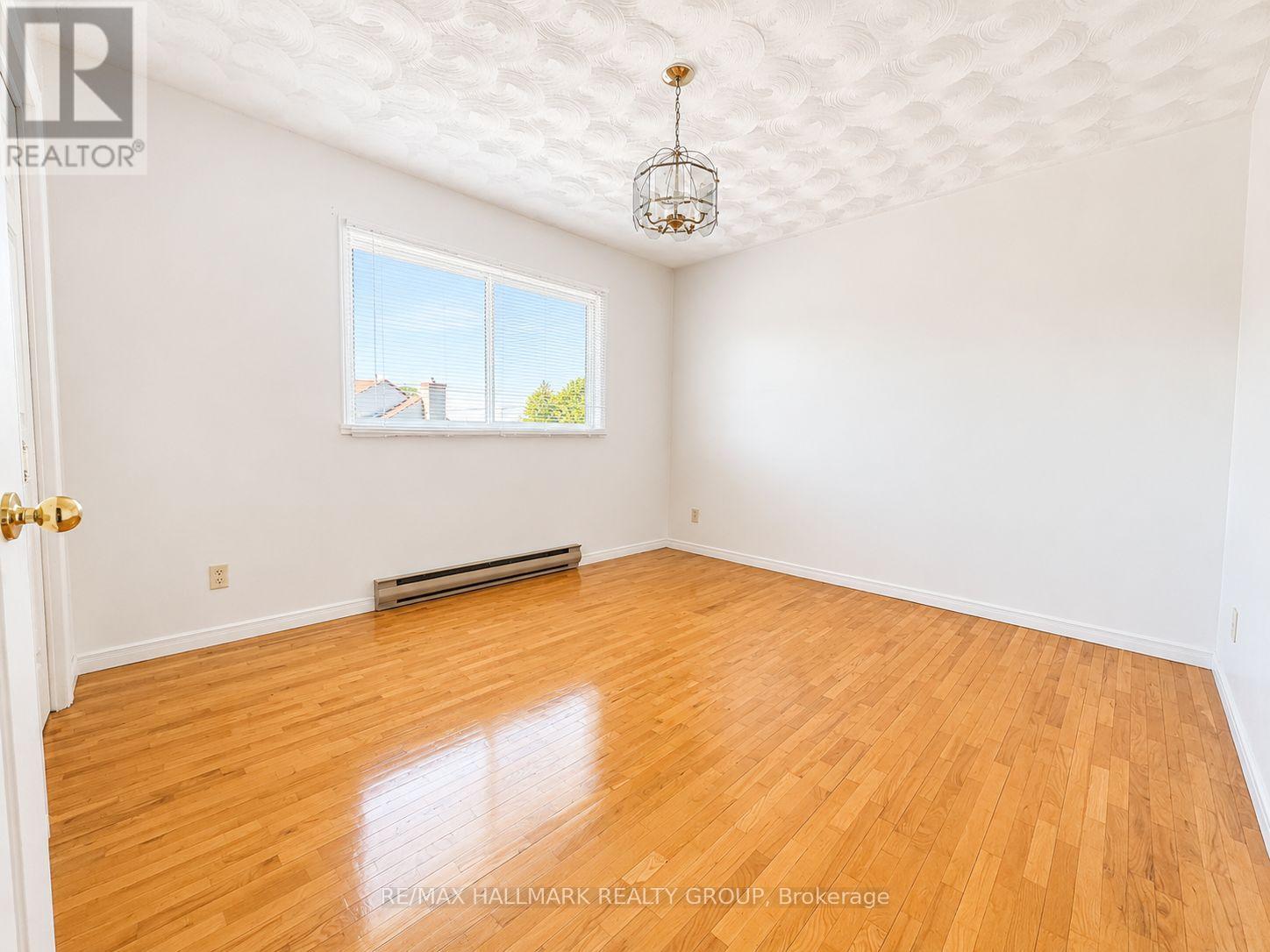 591 LAURIN STREET - 19