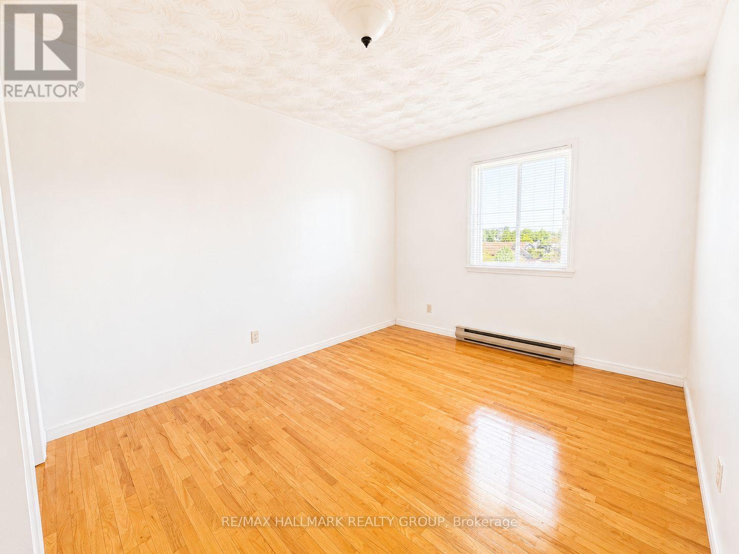 591 LAURIN STREET - 18