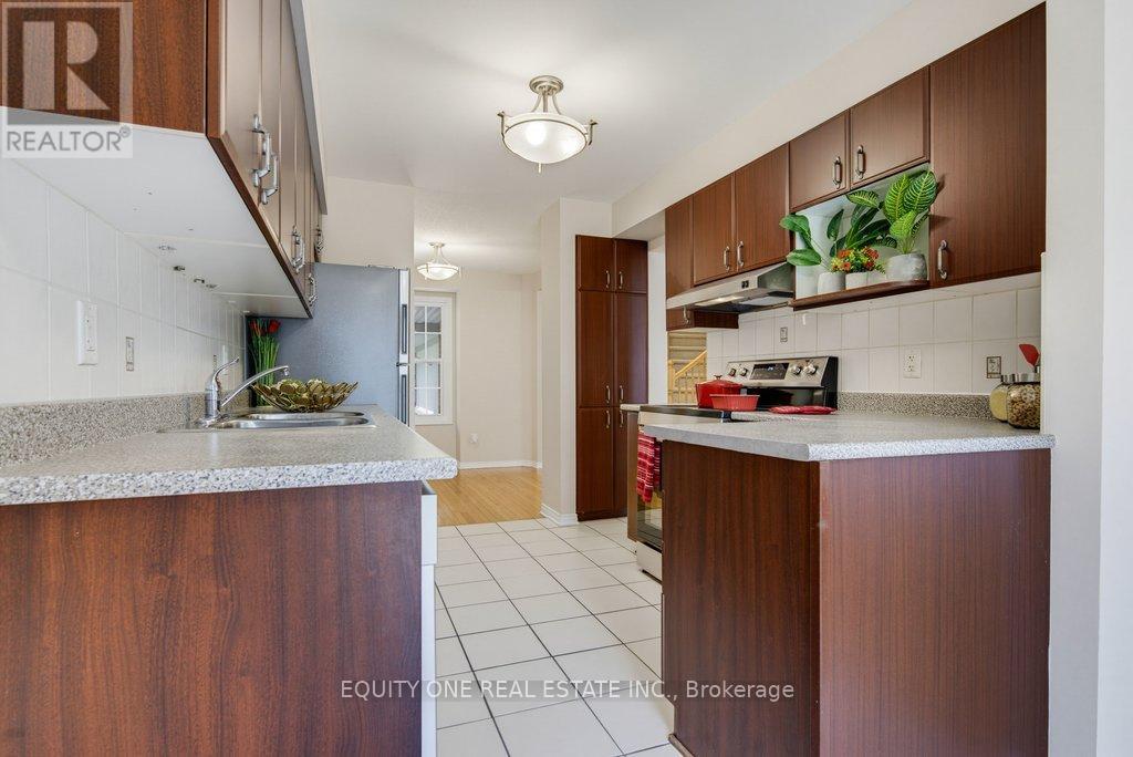 3 Bed, 4 Bath House for Sale in Ottawa – 325 APPLECROSS CRESCENT, Ottawa – MLS# X13443246 - Image 12