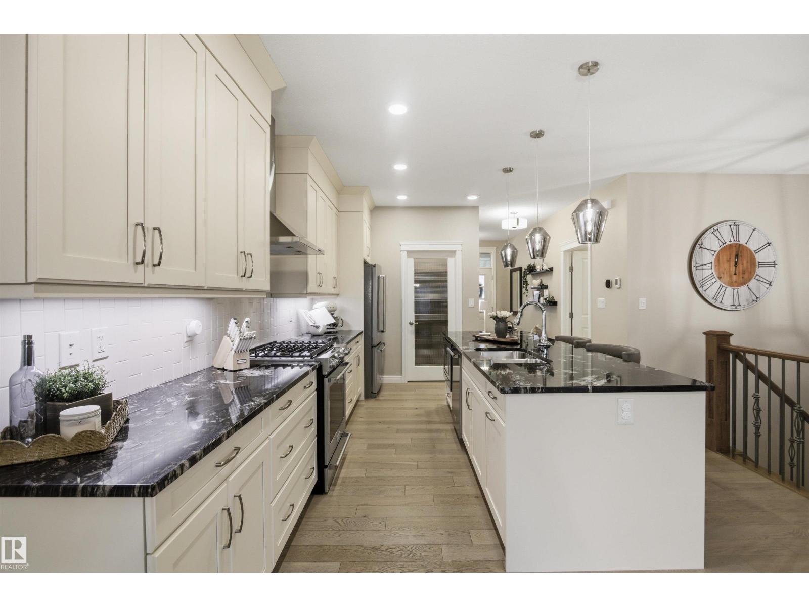 1823 AINSLIE CO SW — photo 9