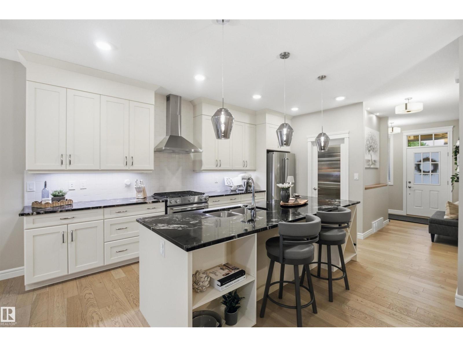 1823 AINSLIE CO SW — photo 8