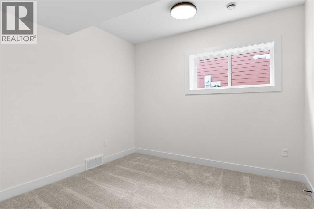 716 Mandalay Avenue — photo 32