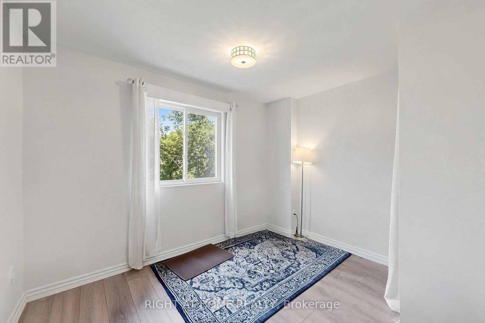 #172 2001 BONNYMEDE DRIVE - 19