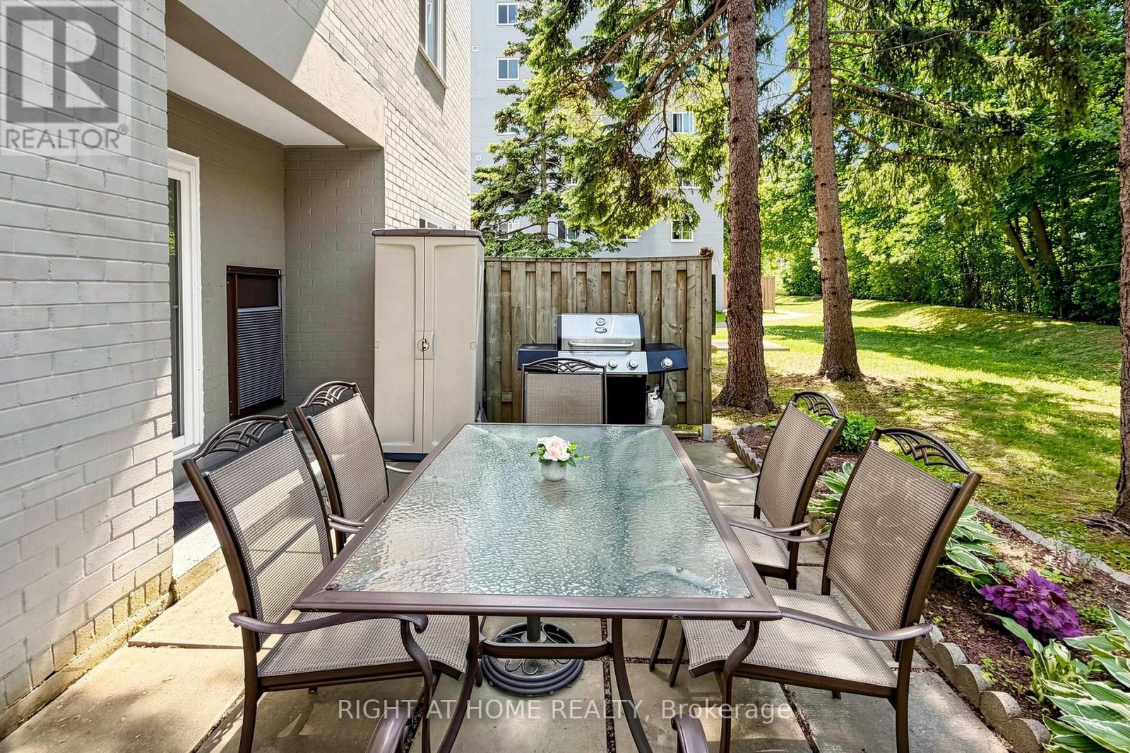 #172 2001 BONNYMEDE DRIVE - 29