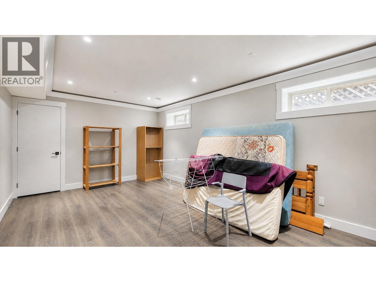 1975 COQUITLAM AVENUE, Port Coquitlam