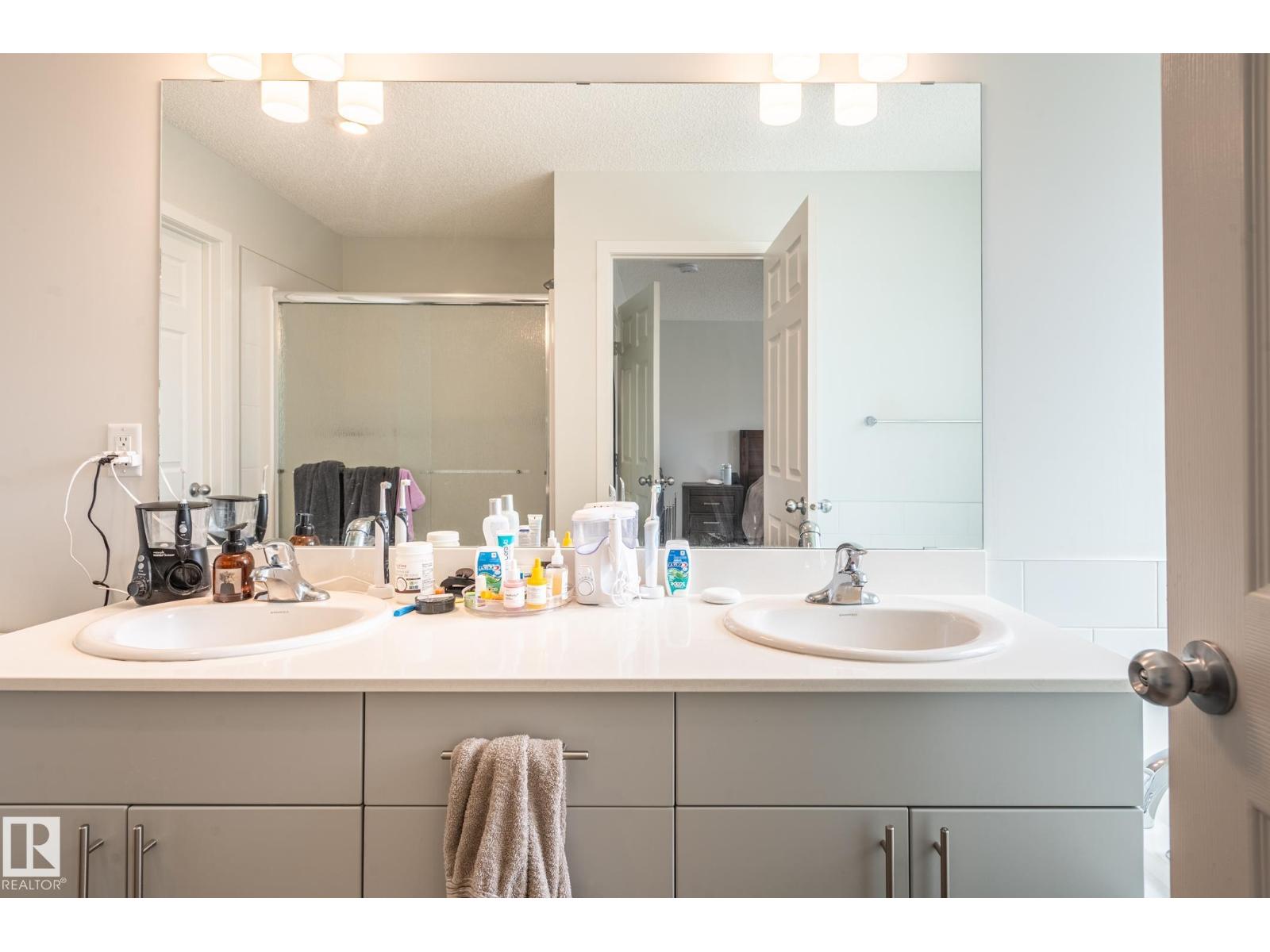 17562 63A ST NW - 32