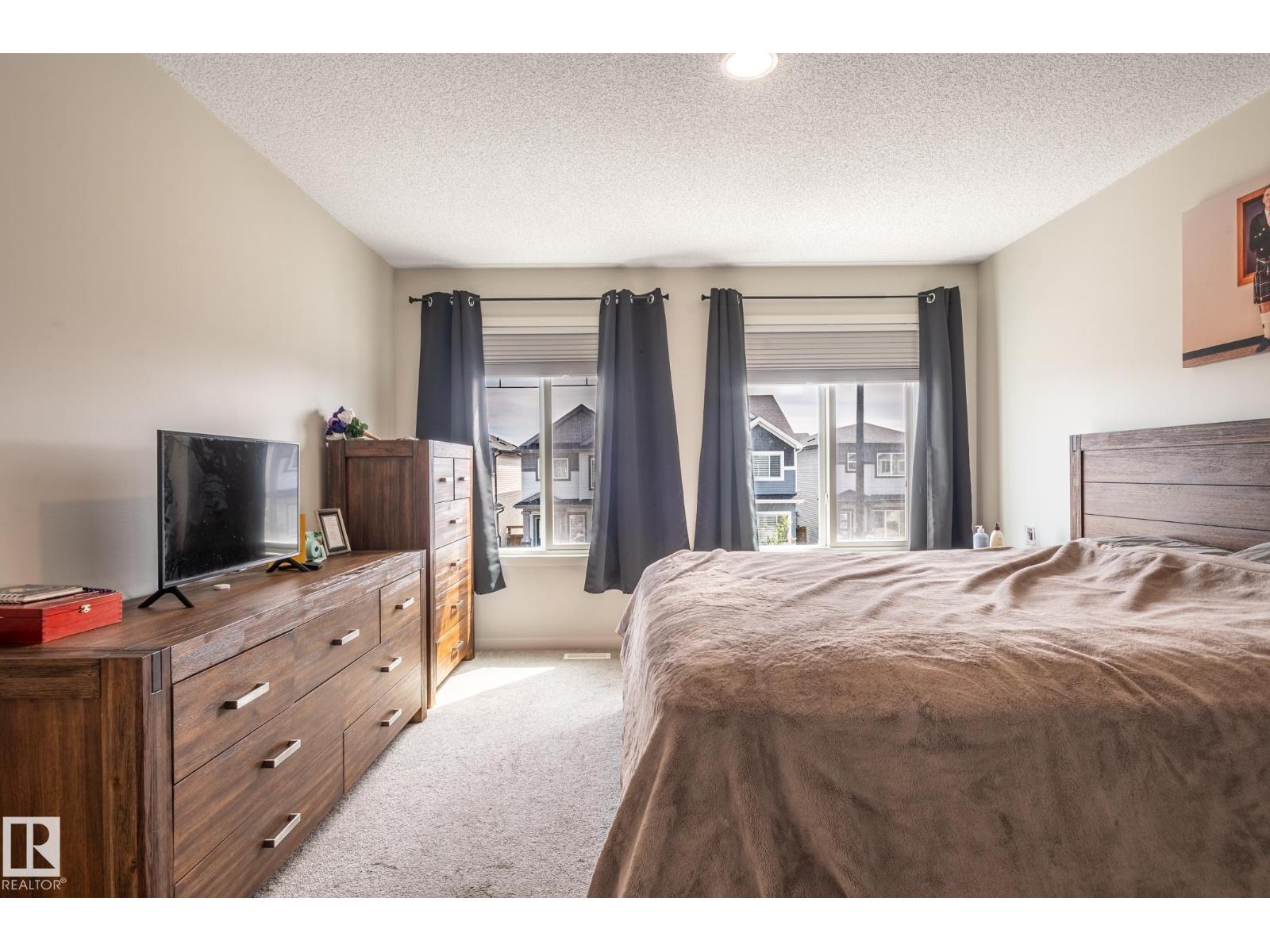 17562 63A ST NW - 28
