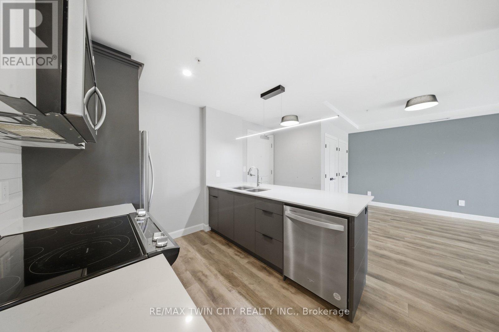 #108 34 NORMAN STREET - 7