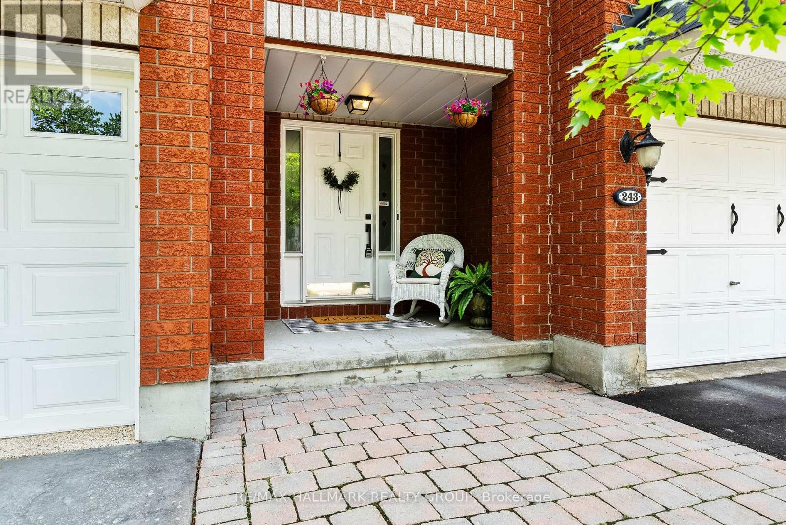 2 Bed, 3 Bath House for Sale in Ottawa – 243 GLADEVIEW PRIVATE, Ottawa – MLS# X13091766 - Image 30