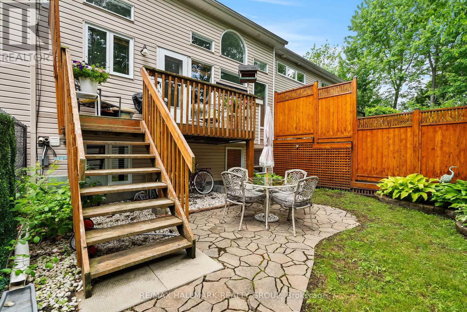 2 Bed, 3 Bath House for Sale in Ottawa – 243 GLADEVIEW PRIVATE, Ottawa – MLS# X13091766 - Image 34