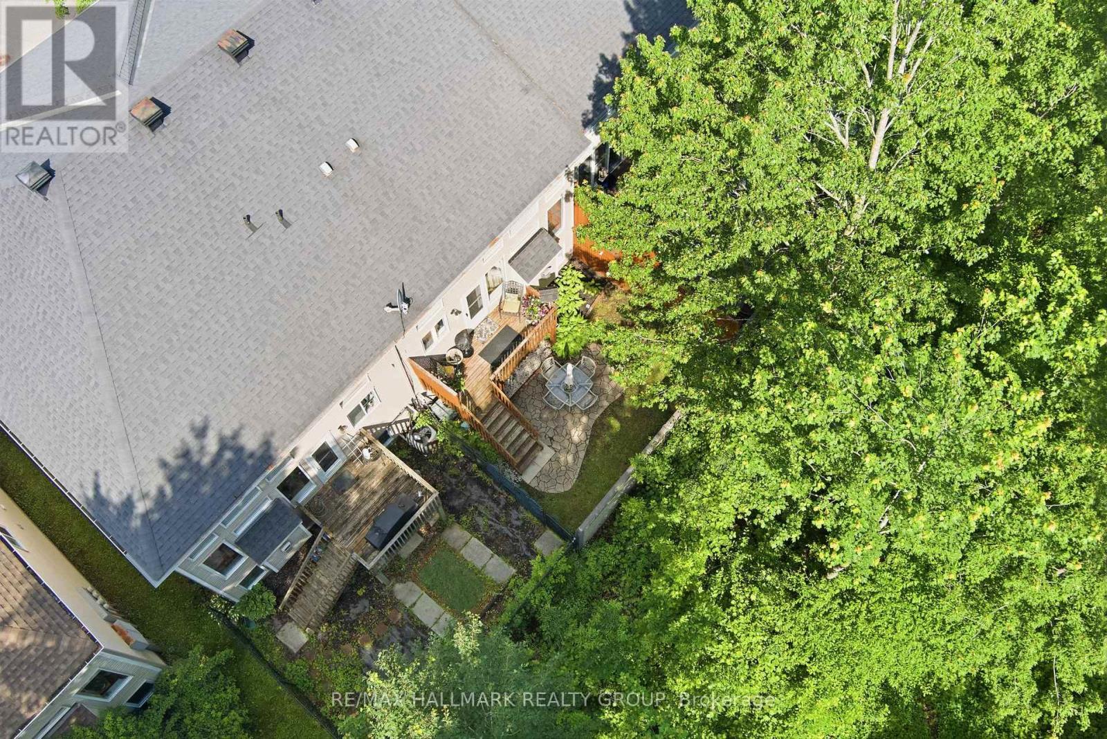 2 Bed, 3 Bath House for Sale in Ottawa – 243 GLADEVIEW PRIVATE, Ottawa – MLS# X13091766 - Image 36