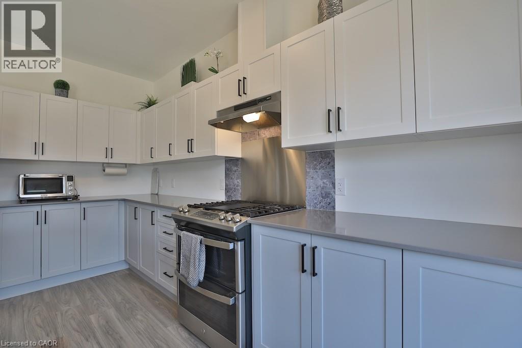 72 DUSENBURY Drive - 19