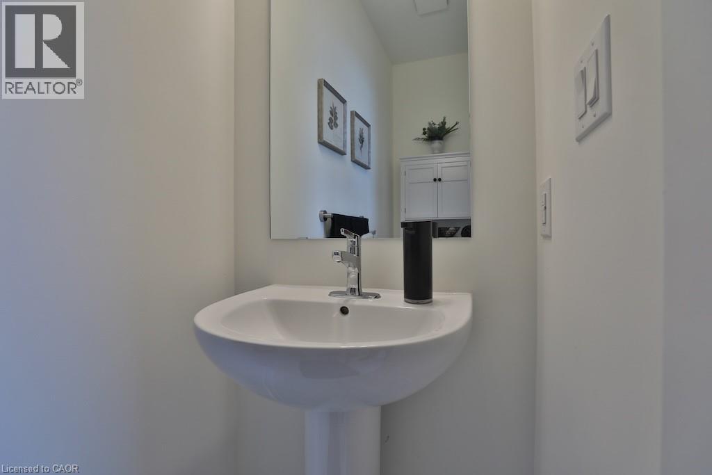 72 DUSENBURY Drive - 24