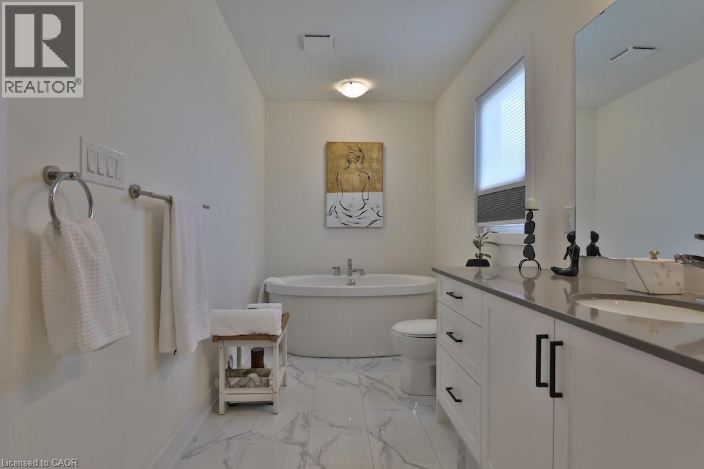 72 DUSENBURY Drive - 30