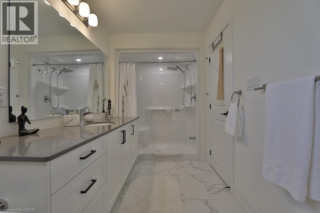 72 DUSENBURY Drive - 31